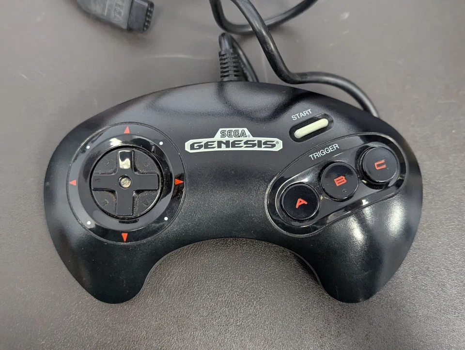 Official Sega Genesis Red 3 Button Control Pad Controller W/ Box 1989 CANADA - Image 2 of 4