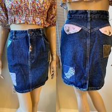 VINTAGE 90  s GUESS BY GEORGE MARCIANO BLUE DENIM MINI BODYCON SKIRT W/PATCHES