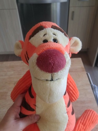 Scentsy Buddy Tigger Plush Fragrance Pouch Holder Disney Pooh 16" Stuffed Animal - Picture 3 of 9
