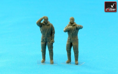 Armory AR F7224a Scale Flight Stories 1/72 RAF WWII crewmen high altitude outfit - Picture 16 of 24