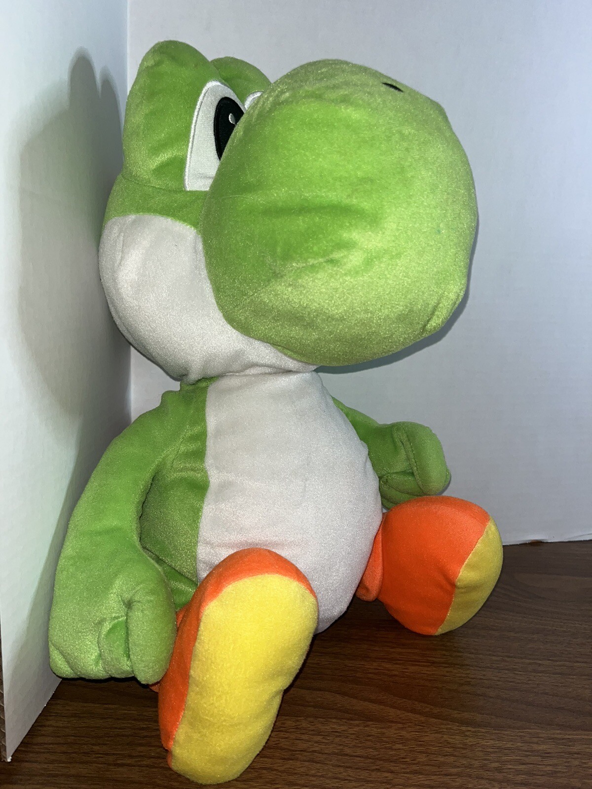 Nintendo Super Mario 20" YOSHI Pillow Plush Toy with Pocket! NEW 2019