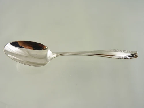 STRADIVARI 1937 SMALL TEA or 5 O'CLOCK SPOON BY WALLACE SILVERSMITH