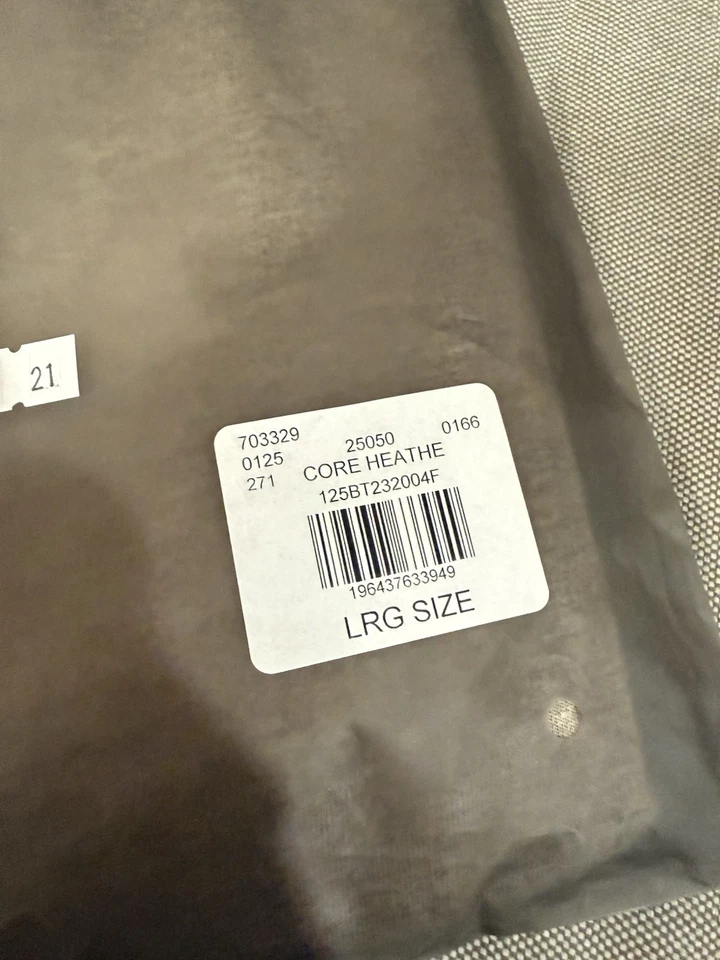 Camiseta Fear of God Essentials Core Heather. Novo em folha. Tamanho G - Imagem 3 de 3