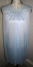 Vtg Henson Kickernick nylon  lace pale blue short nightgown, ladies' size S
