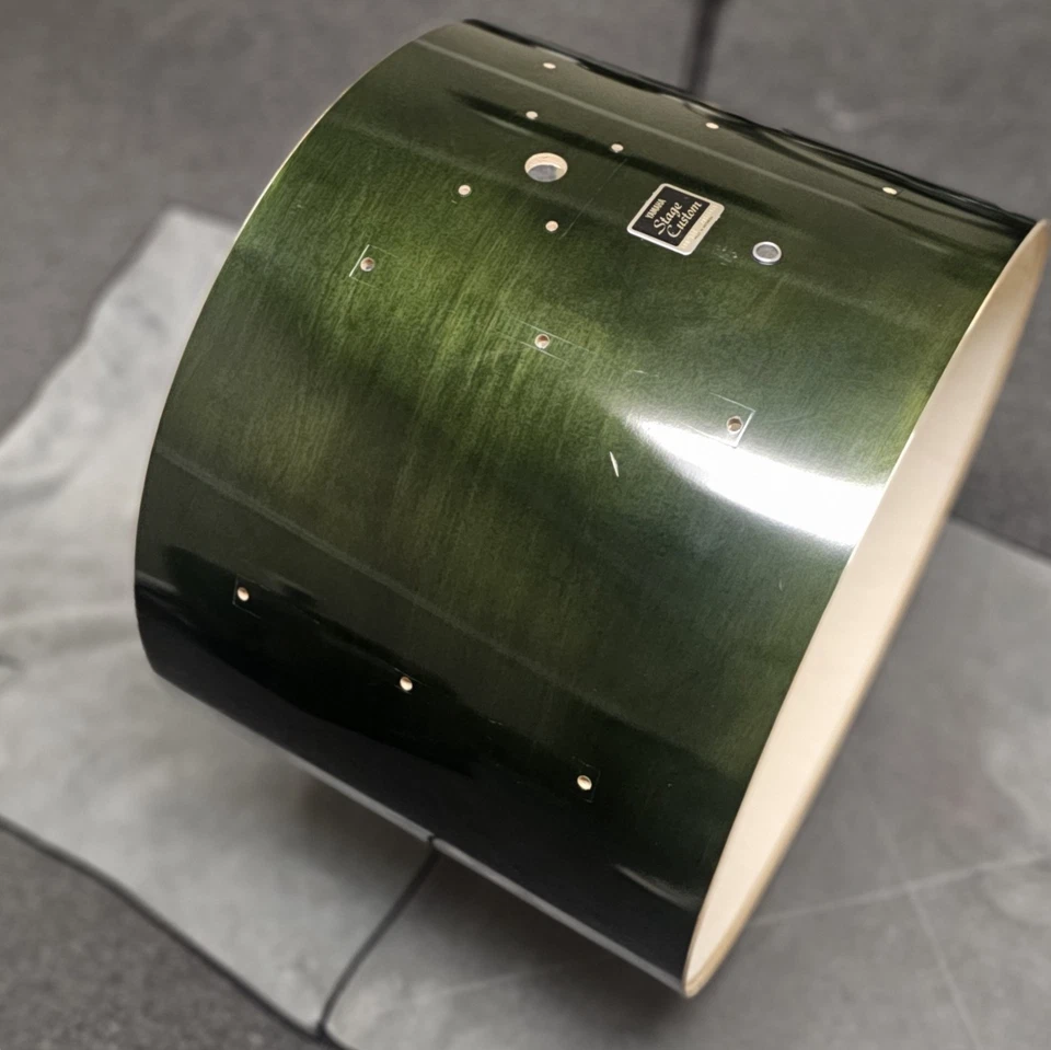 Carcasa de bombo Yamaha Stage Custom 22" × 16". (laca verde muy oscuro) Foto 2 de 4