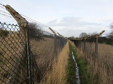 Photo A1 Perimeter Fence - Leeds/Bradford Airport Horsforth A public fo c2014