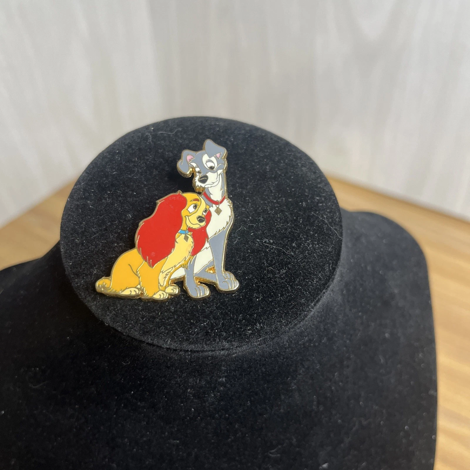 Disney Lady and the Tramp Cuddling Pin 2008 LATT Lady Tramp Pin