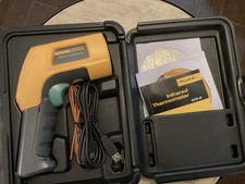 Fluke 572-2 IR Thermometer