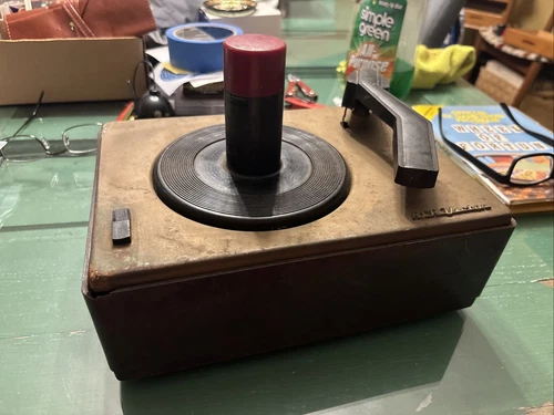 VINTAGE RCA VICTOR 45-J-2 45 RPM RCORD TURNTABLE - PARTS OR REPAIR