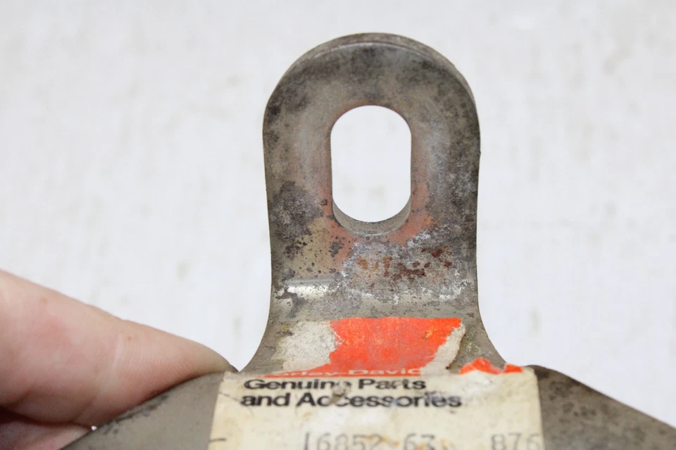 GENUINE 1966-72 Harley-Davidson FL FX Shovelhead Top Motor Mount 16852-67 NOS - Image 2 of 4