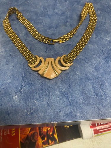 Collar Collar Vintage Firmado CORONA TRIFARI Esmalte Crema ~ Cadena Tono Dorado