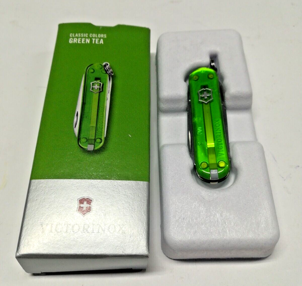 Coltellino Multiuso Victorinox - Classic SD Green Tea V-0.62 23.T41G
