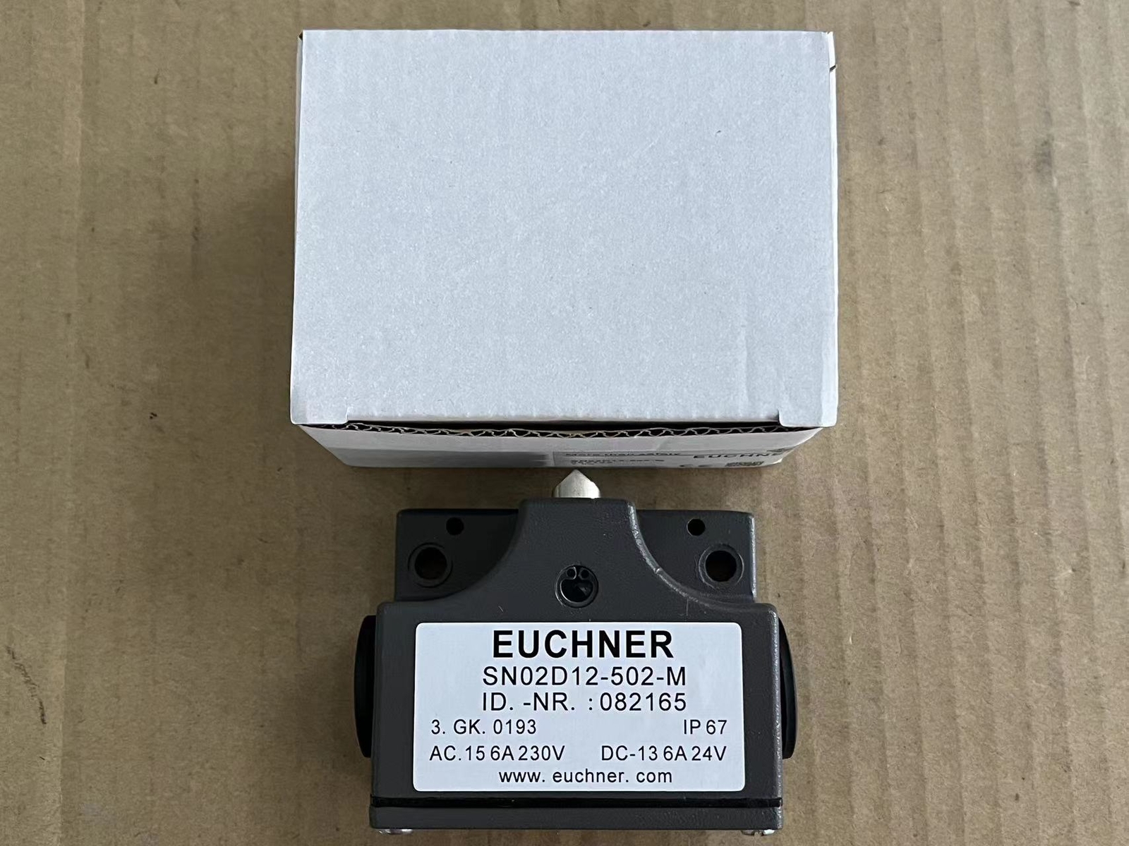Interruttore Limite Euchner Interruttore Di Finecorsa EUCHNER SN02R12-502-M - Nuovo, Per PLC, 1 Pezzo Sensore Finecorsa PLC - Foto 8