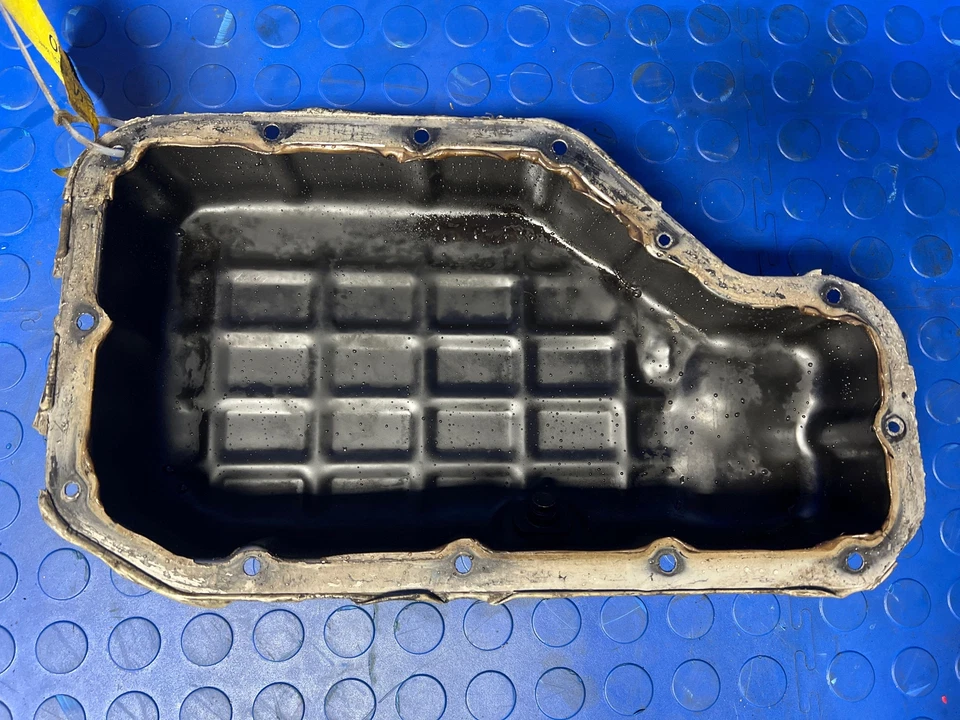 Cacerola de aceite inferior del motor Kia 3,3 L 3,8 L se adapta a Sorento K900 Borrego OEM 215103C600 Foto 2 de 4