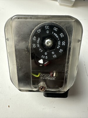 KROM Druckschalter DG50U-5 DG50U HONEYWELL KROMSCHRODER 84447356