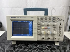 Tektronix TDS2012 Two Channel Digital Storage Oscilloscope 100 MHz - NO PROBES