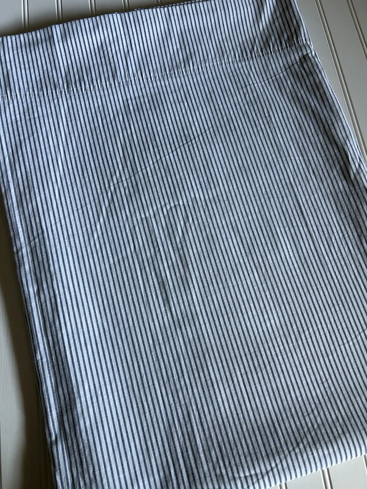 Tommy Hilfiger Blue White Pin Stripe Oxford Nautical Preppy Flat Sheet Twin - Image 4 of 4