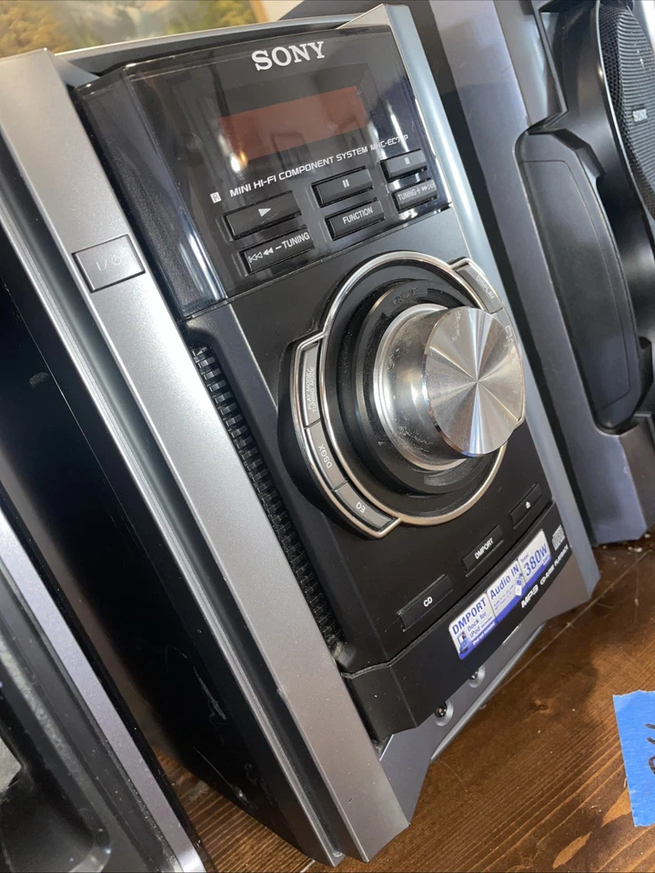 Sony CD Receiver Mini Hi-Fi Shelf System w/ Speakers MHC-EC78P - Image 3 of 4