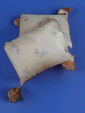 2 Zipped Pure Silk Cream Yellow Floral Feather Filled Tassel Cushions 15" X 11"