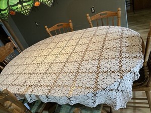 VINTAGE HAND CROCHETED TABLECLOTH (ECRU) 6' X 4'