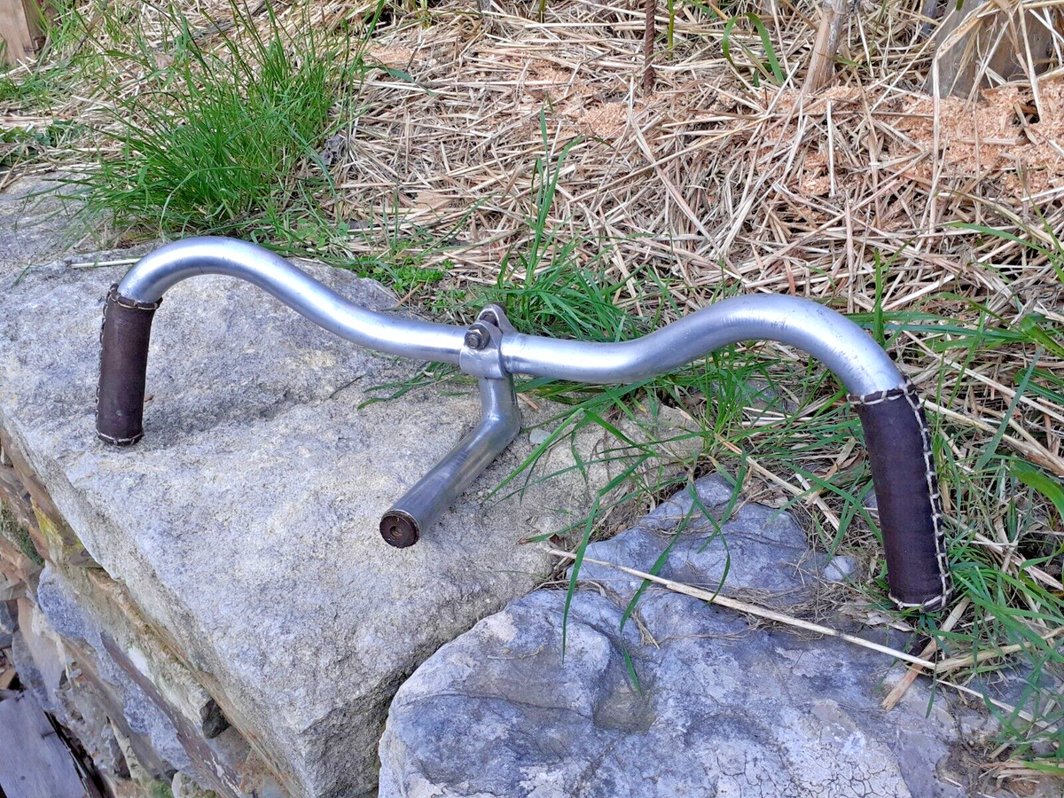 Guidon Velo ancien avec potence pivo en aluminium • EUR 28,00