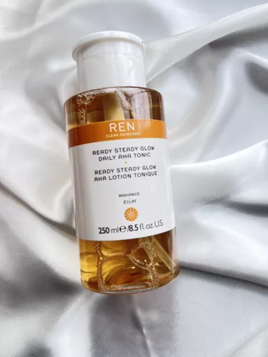 REN Ready Steady Glow Daily AHA Tonic Exfoliating Face Toner - 250 mL/ 8.5 fl oz