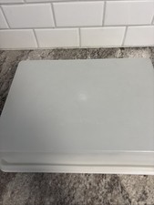 Vintage Tupperware Sheet Cake Cupcake Rectangle Carrier Keeper 622, 623 White