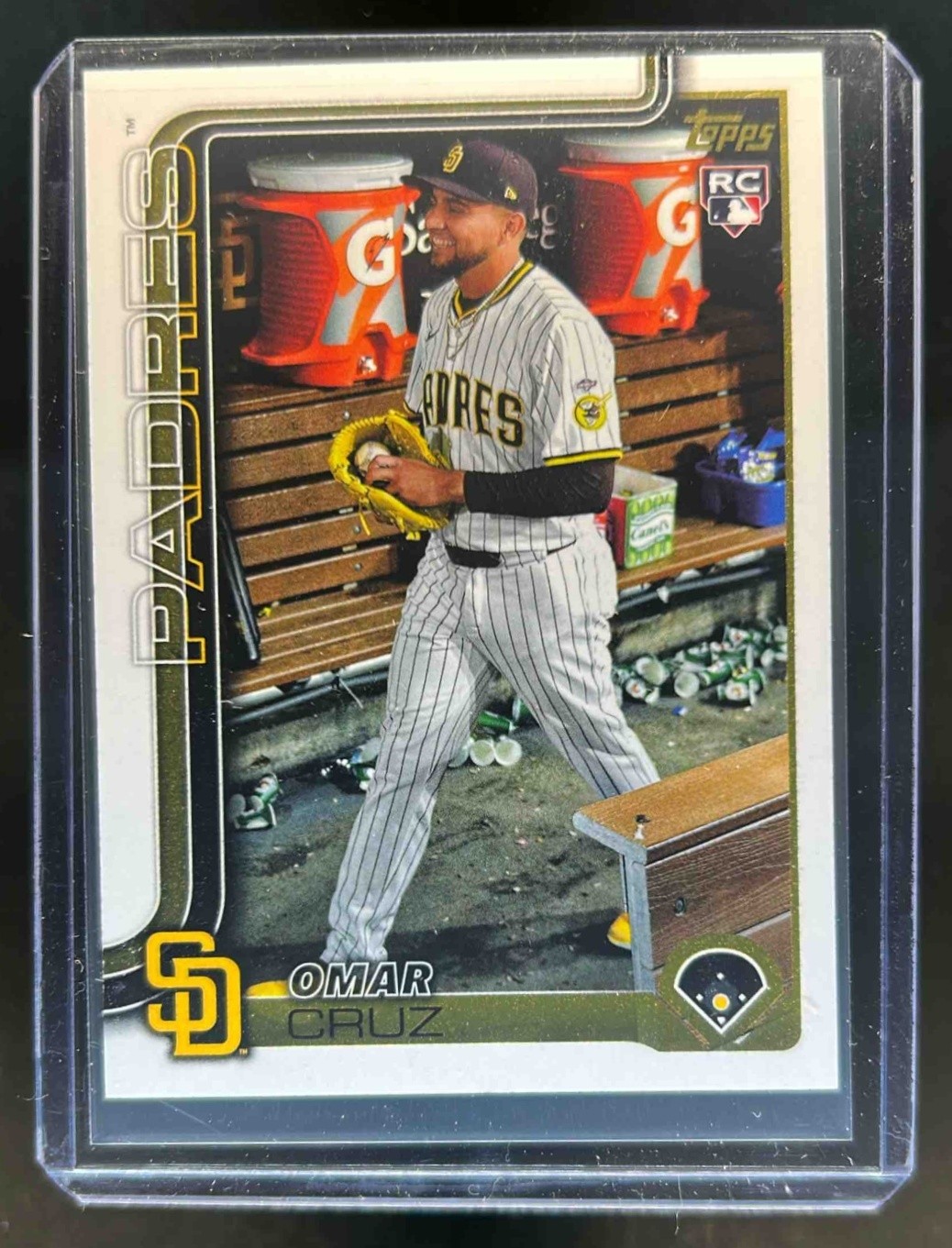 2025 Topps Update Omar Cruz RC Golden Mirror Image Variation #US90 Padres