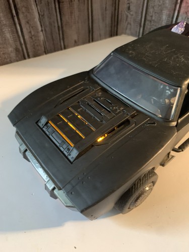 Spin Master DC Comics The Batmam Batmobile Matte Black, Lights & Sounds - READ - Picture 16 of 24