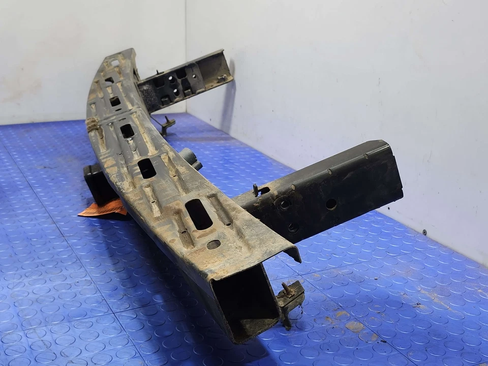 07-14 GMC Yukon para-choque traseiro reforço de barra de impacto fabricante de equipamento original 25938524 - Imagem 2 de 4