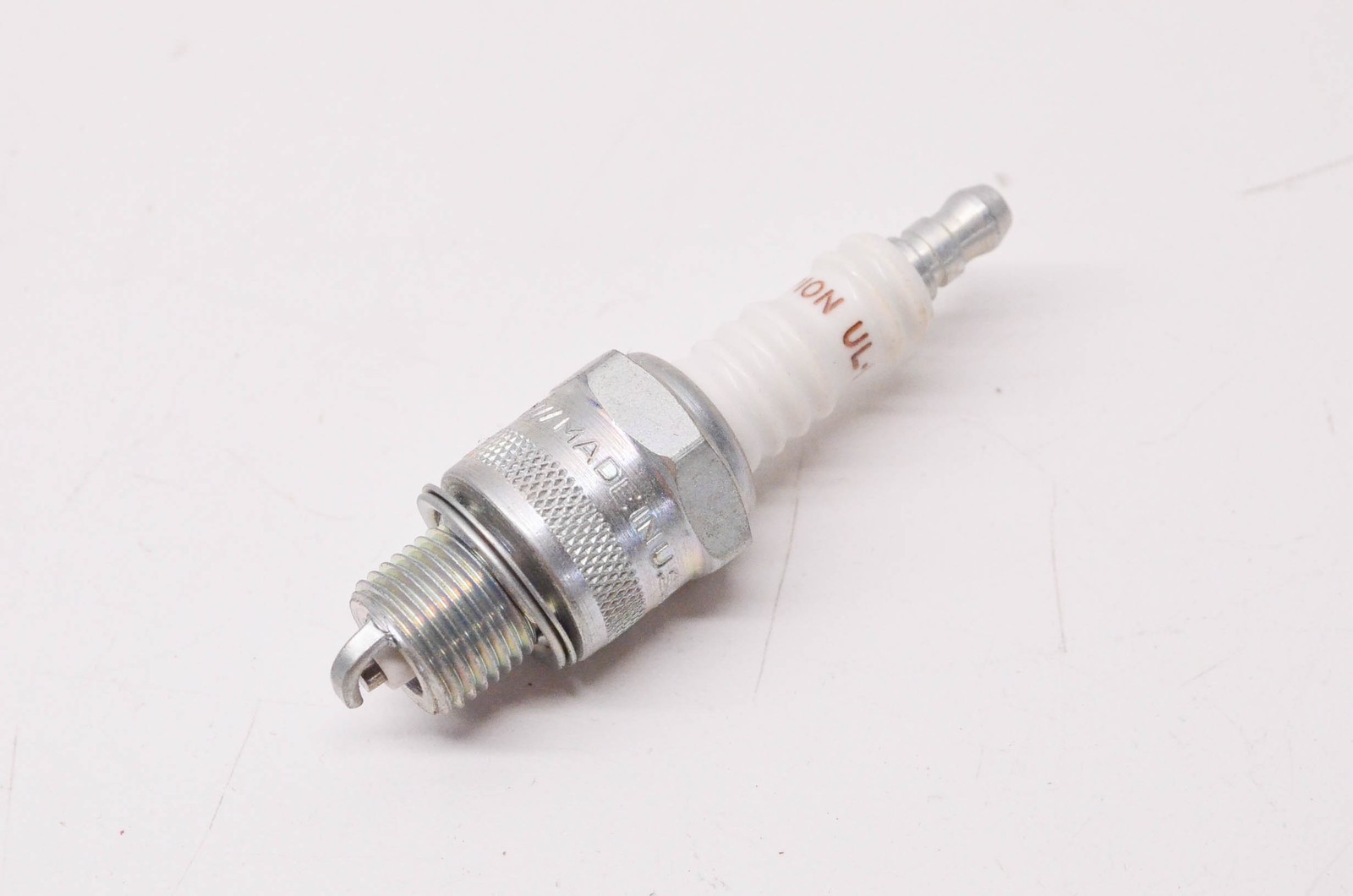 Champion UL-12Y Spark Plug NOS