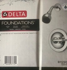 Delta B114900C-SS Foundations Single-Handle Spray Tub and Shower Faucet - Silver