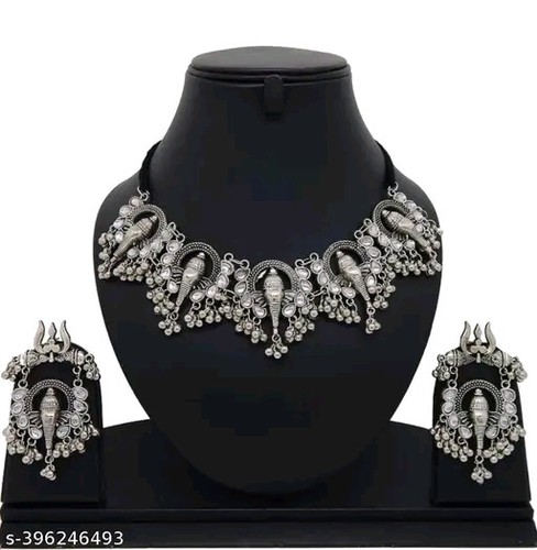 Beautiful Ganesh Pearl Work Oxidized Kundan Silver Choker Ethnic Earring Jewelry - Picture 4 of 4