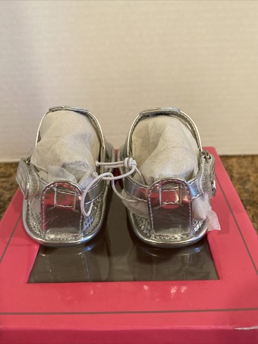 My First Stuart Weitzman Infant Girls Baby 2 Shoes Metallic Silver Sandals NIB - Picture 6 of 8