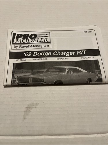 1969 Dodge Charger R/T Built Plastic Model By Revell Monogram 1997 Custom 1/25 - Picture 11 of 17