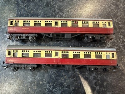 Tri-ang/Triang OO 2 Coach Crimson Cream Set: First Class No. M24001