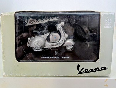 VESPA New-Ray SILVER VESPA GS150 VS1 YEAR 1955 SCOOTER diecast