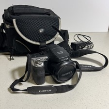 Fujifilm FinePix S8000fd 8.0MP Digital Bridge Camera 18x Zoom Works read desc 