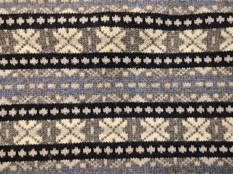 Woolrich Fair Isle 100% Wool Throw Pillow Case Blue Gray 13” x 19” Nordic Hygge - Image 3 of 4