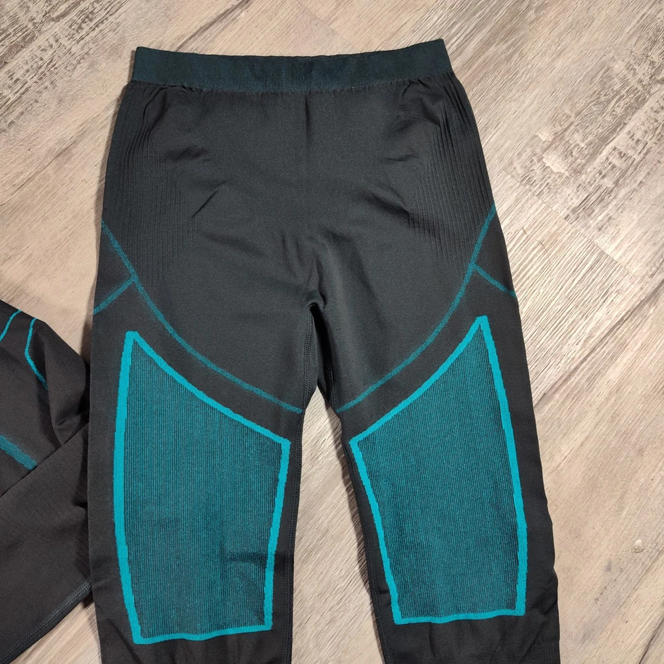 NOOYME Cycling Base Layer Set Women's size Medium Compression Top Bottoms - Image 4 of 4