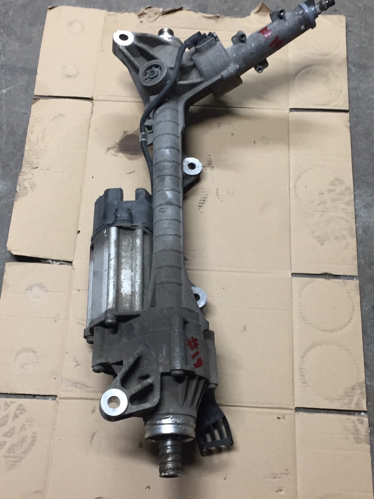 BMW 5 SERIES F11 F10 POWER STEERING RACK STEERING GEAR F10 6850044 