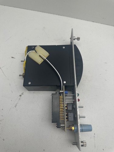 Bently Nevada 72870 7200 RVXY-II Vibration Monitor - Picture 3 of 4