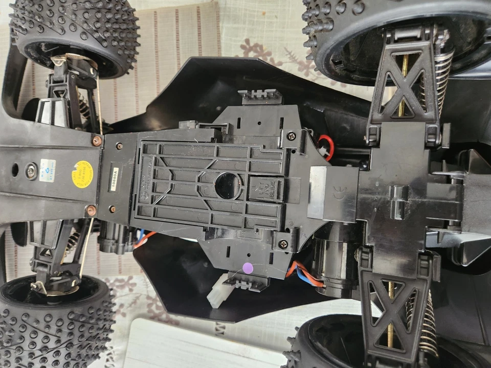 Nikko Iron Eagle 1/10 Scale RC Remote Control Car 4WD 7.2V Twin Motors Rare - Image 3 of 4