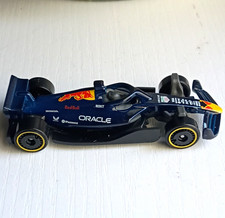 Red Bull Oracle Red Bull Racing RB18 Max Verstappen 2022 1:64 Diecast