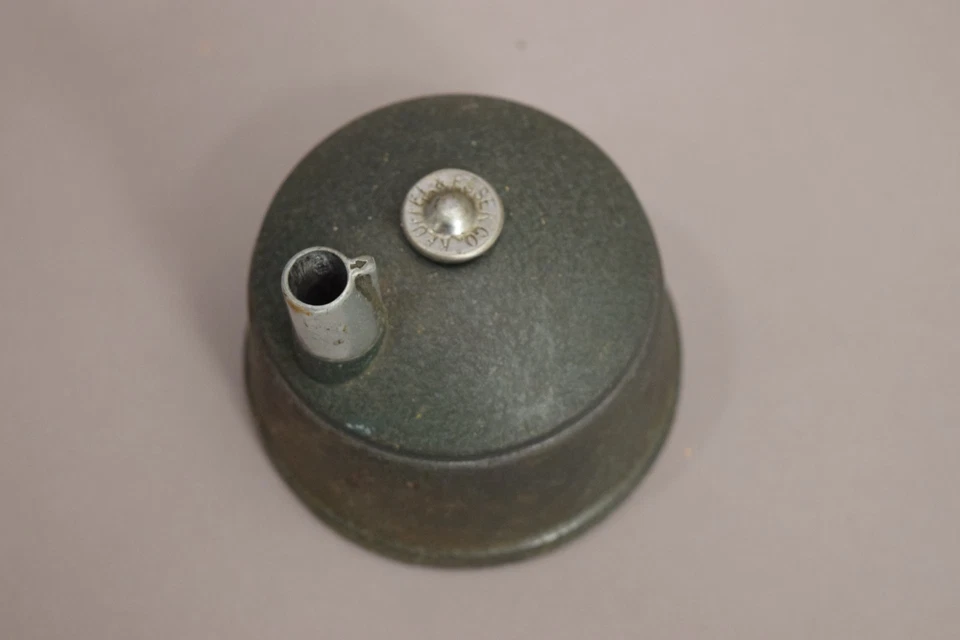 Vtg K & E Keuffel & Esser Co. 1099 Cast Iron Drafting Pencil Sharpener Green - Image 3 of 4