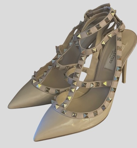 Valentino Garavani Rockstud Cage Pyramid Stud Beige Pumps Size 37