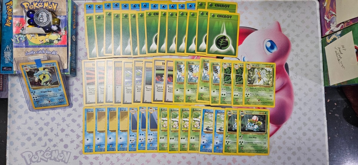 Wizards of the Coast 1999 Pokémon Overgrowth Theme Deck open