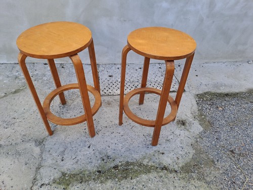 coppia di sgabelli vintage in legno