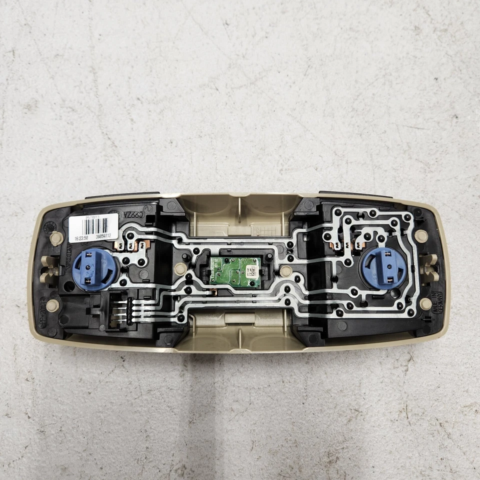 11-13 Volvo S60 Overhead Reading Dome Light Lamp Assembly OEM 39859712 - Image 3 of 4