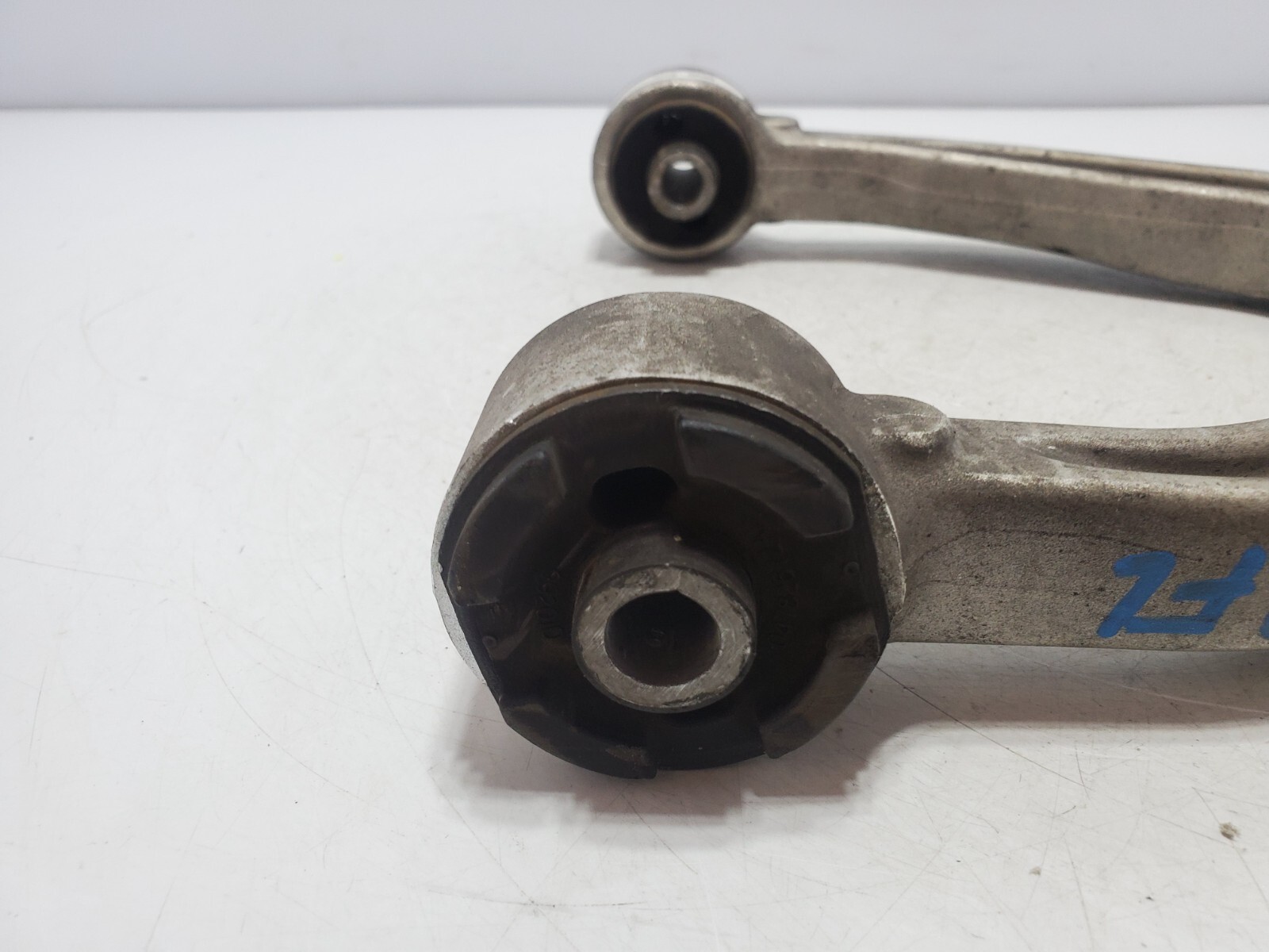 ✅ 14-20 OEM Maserati Ghibli M157 Front Left Driver Side Upper Control Arm